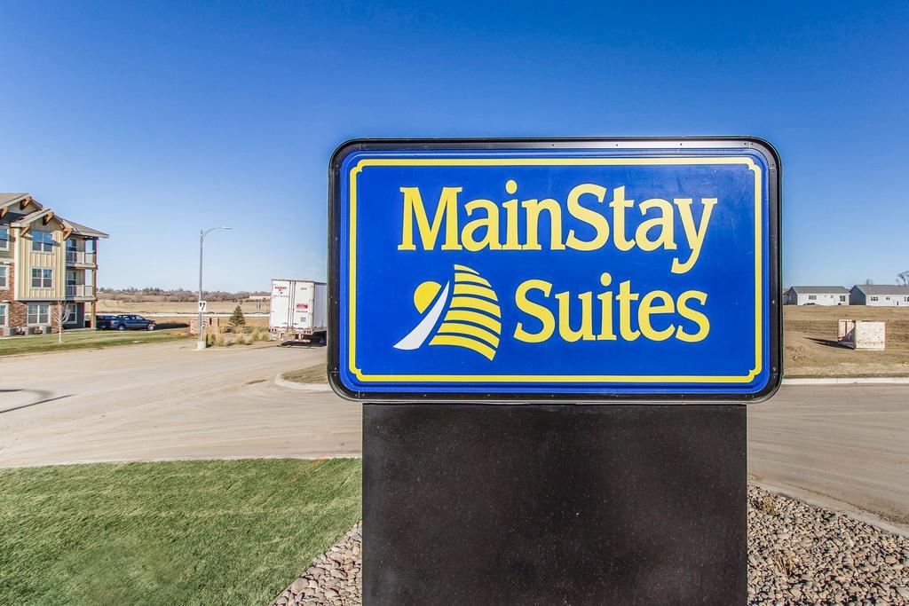 Mainstay Suites Watford City - Event Center Exterior photo