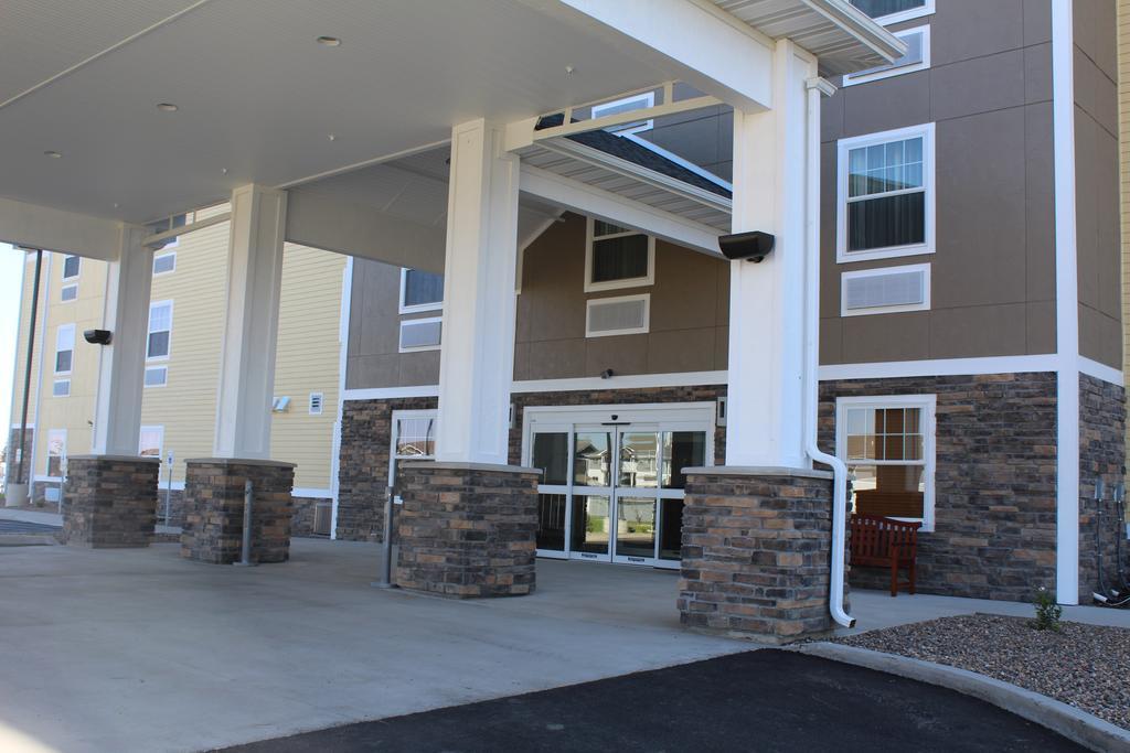 Mainstay Suites Watford City - Event Center Exterior photo