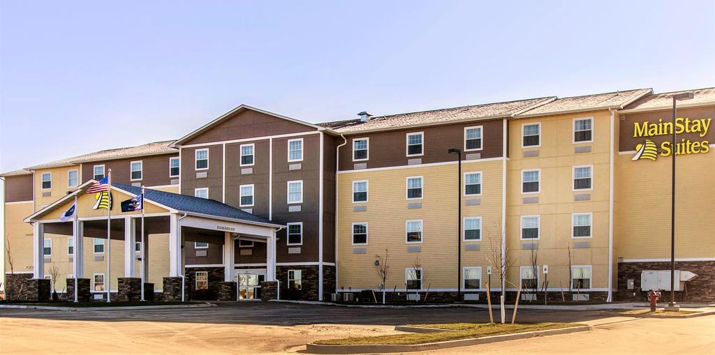 Mainstay Suites Watford City - Event Center Exterior photo