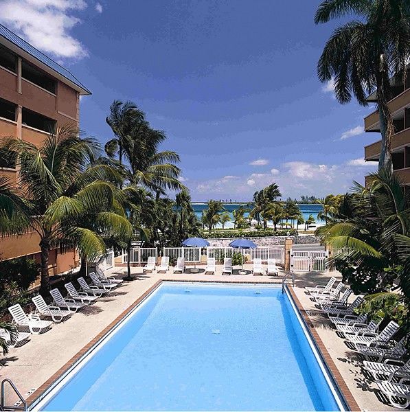 Nassau Palm Hotel Exterior photo
