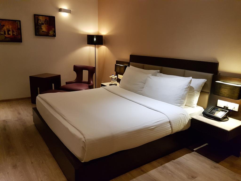 Hotel Levana, Hazratganj Lucknow Room photo