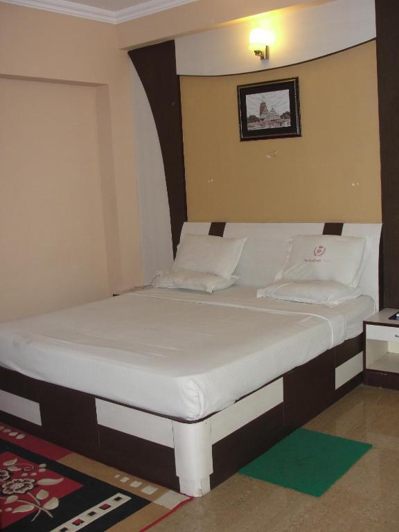 Shubham Beach Hotel Puri Room photo