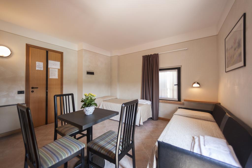 Hotel Bel Sito Peschiera del Garda Room photo