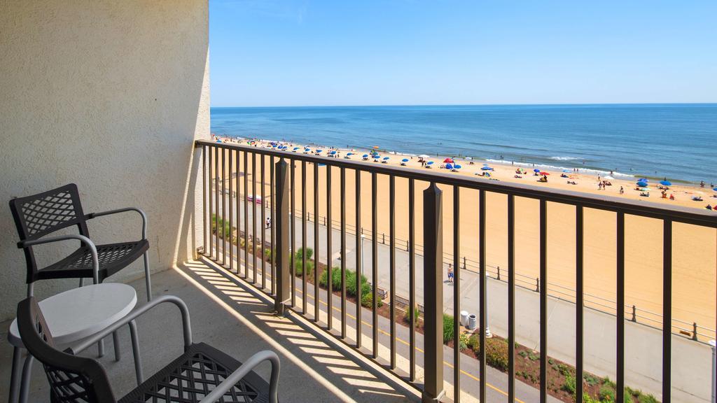 Ramada Plaza By Wyndham Virginia Beach Oceanfront Exterior photo