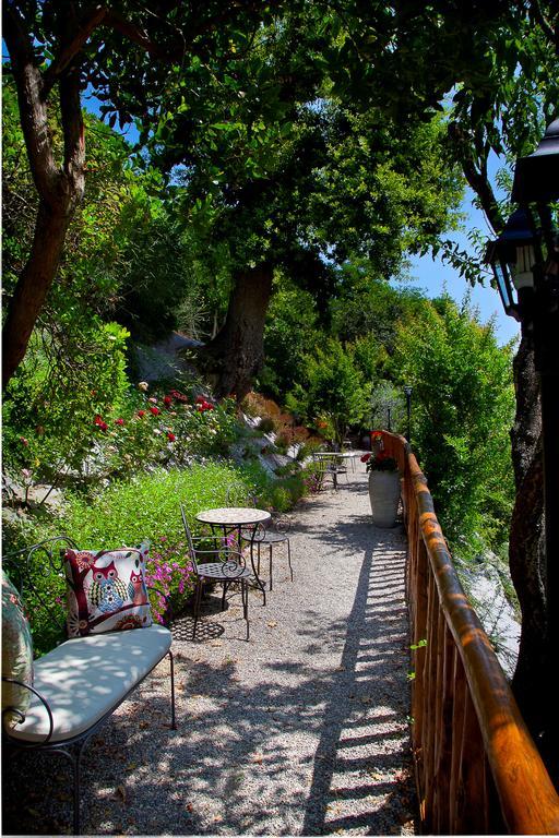 Borgo Tre Rose Hotel Valiano Exterior photo