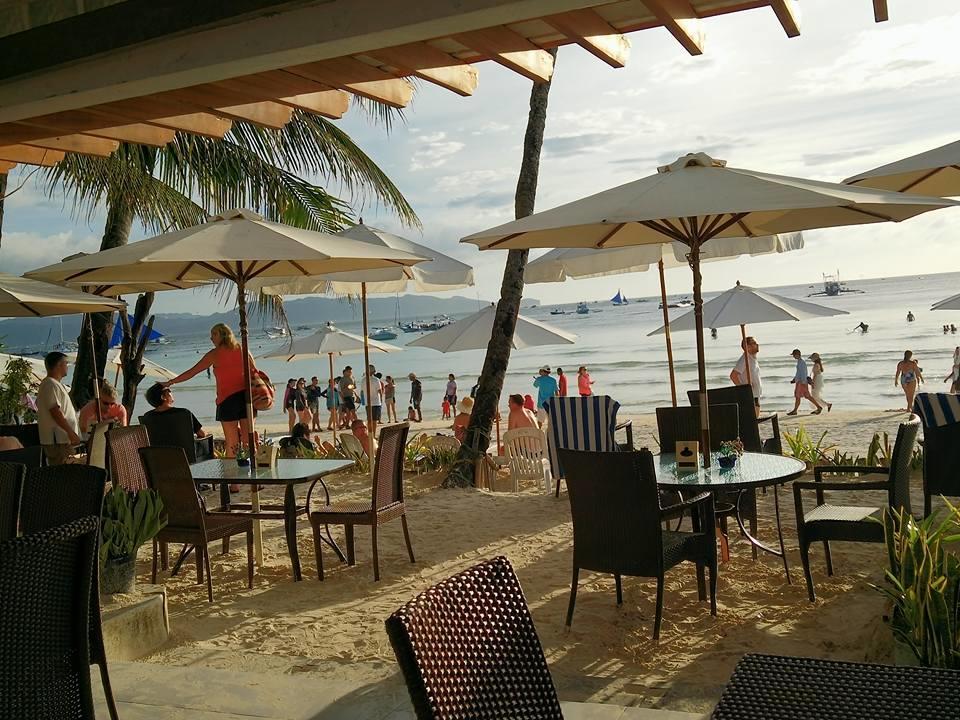 Beachcomber Resort Balabag  Exterior photo