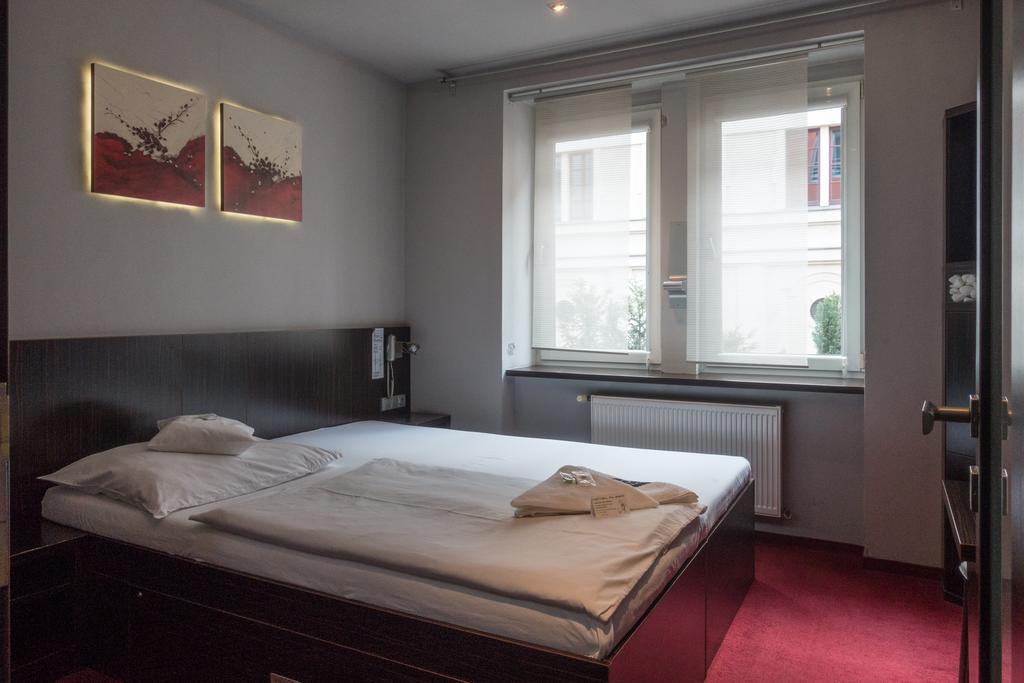 Hotel Plzen Room photo