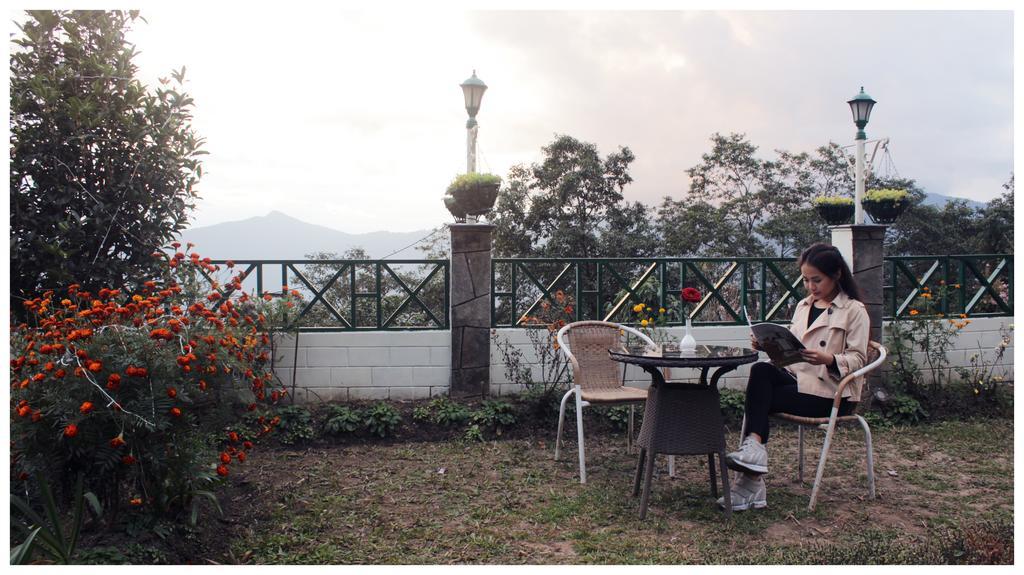 Hotel Mount Siniolchu, Gangtok Exterior photo