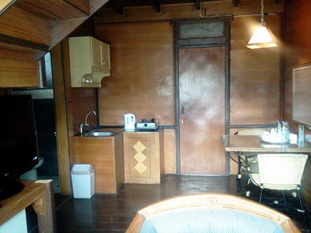 Citra Cikopo Hotel & Family Cottages Puncak Room photo
