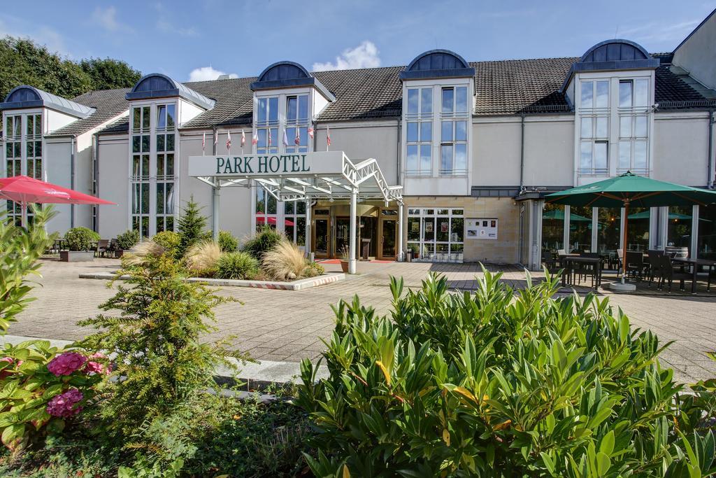 Park Hotel Ahrensburg By Centro Exterior photo