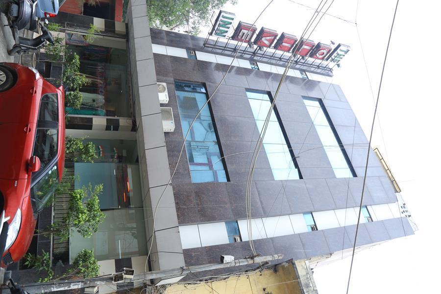 Oyo The Olive Inn New Delhi Exterior photo