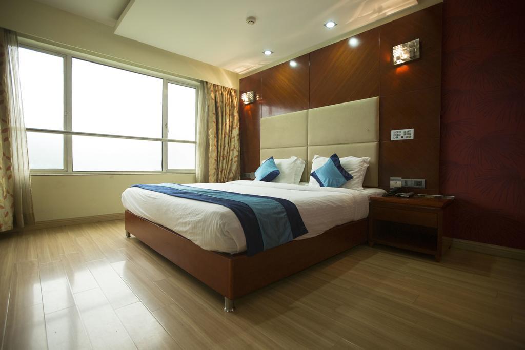 Mint Propus Hotel Bangalore Room photo