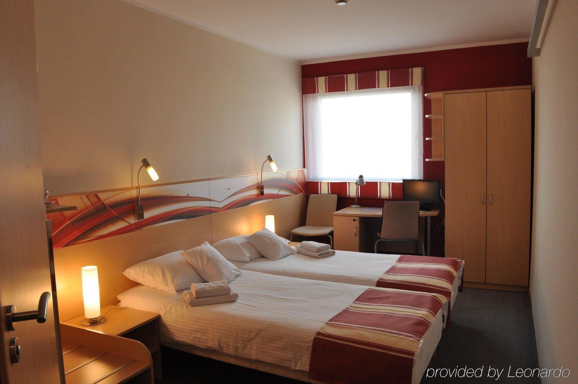Quality Silesian Hotel Katowice Room photo