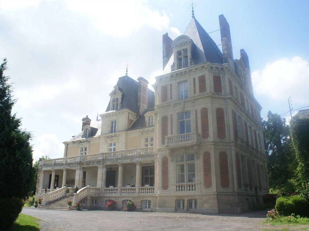 Chateau Le Breil Cholet Exterior photo