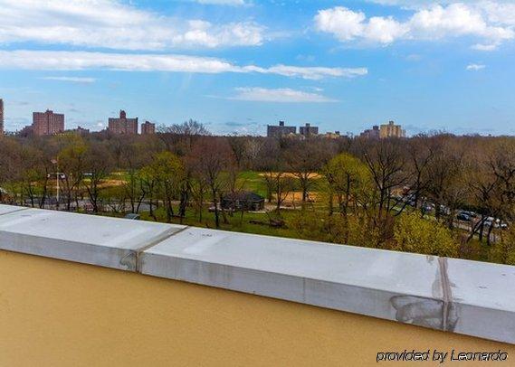 Rodeway Inn Bronx Zoo New York Exterior photo