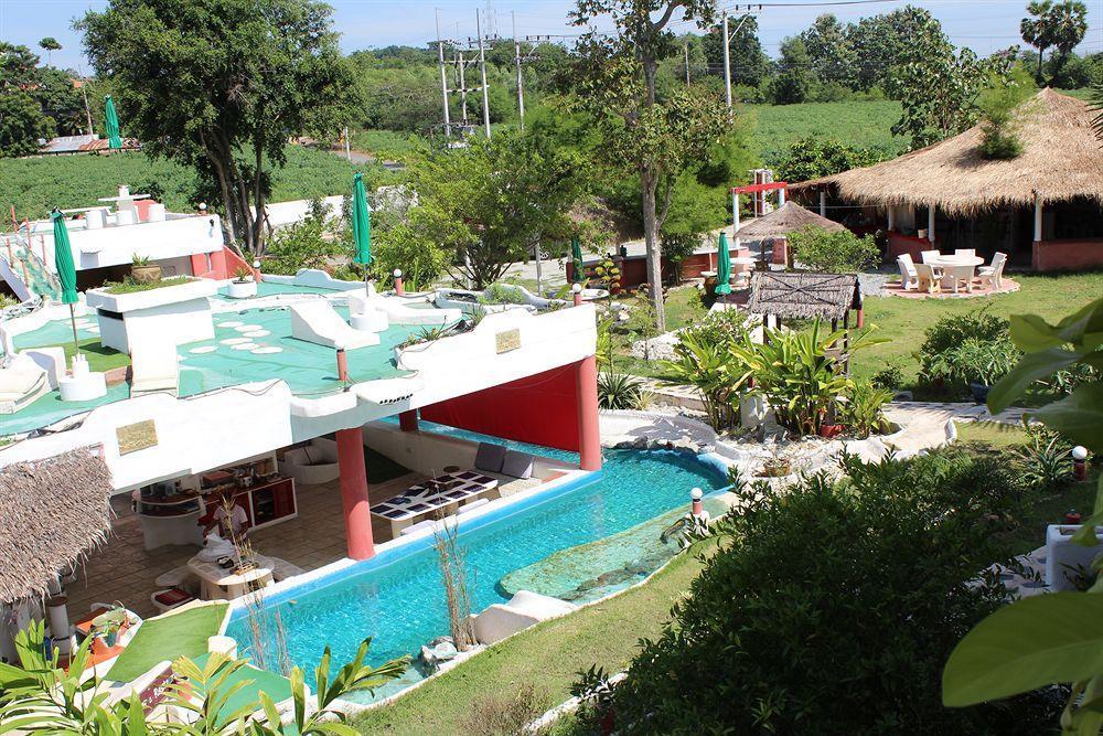 Mirabel Club Resort Jomtien Beach Exterior photo