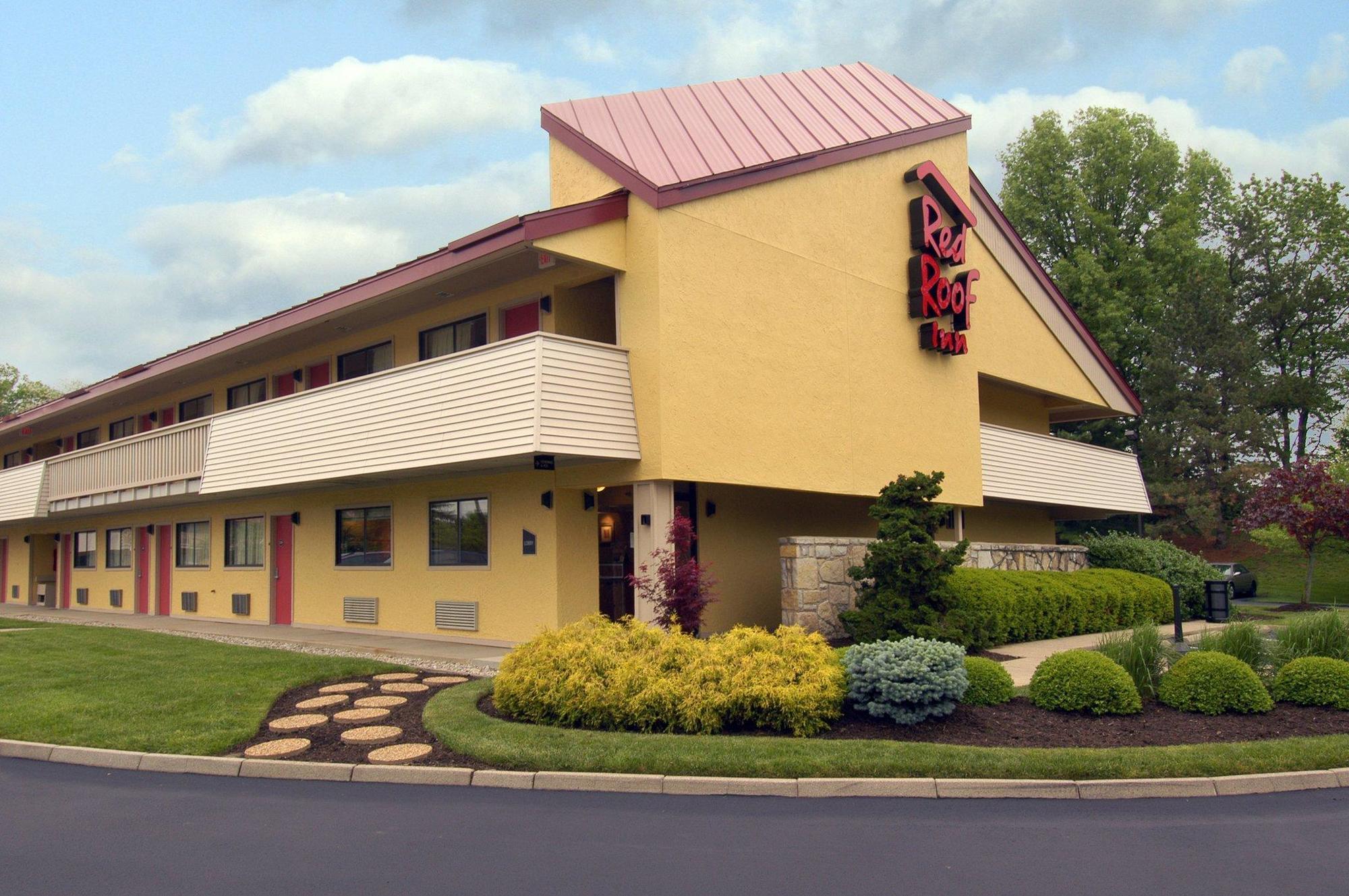 Red Roof Inn Cincinnati Northeast - Blue Ash Exterior photo