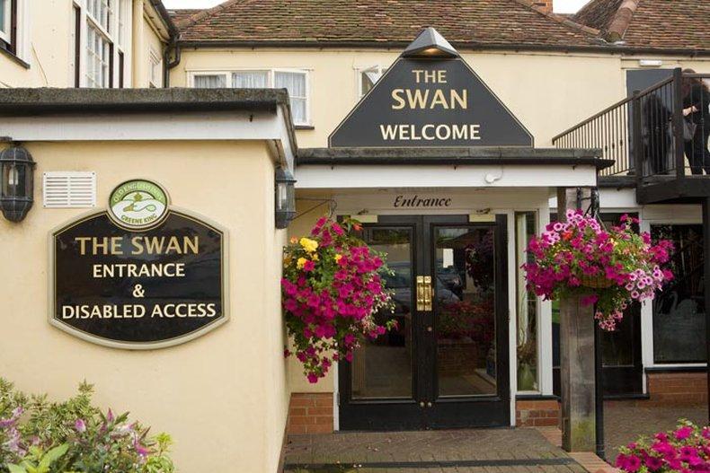 Swan Hotel By Greene King Inns Thaxted Exterior photo