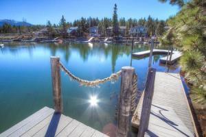 South Lake Tahoe - 4 Bedroom Home Private Hot Tub Dock Pet Friendly Exterior photo