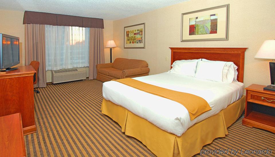 Holiday Inn Express Hotel & Suites Kalamazoo, An Ihg Hotel Exterior photo