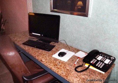 Econo Lodge Heath Facilities photo