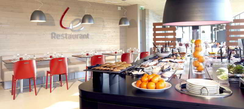 Campanile Nantes Centre - Saint Jacques Hotel Restaurant photo