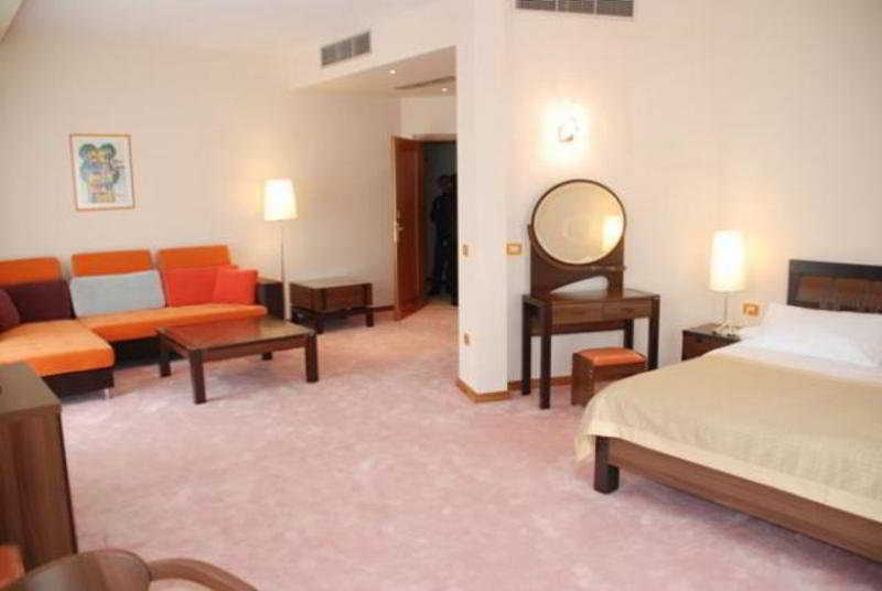 Aragosta Hotel & Restaurant Durres Room photo