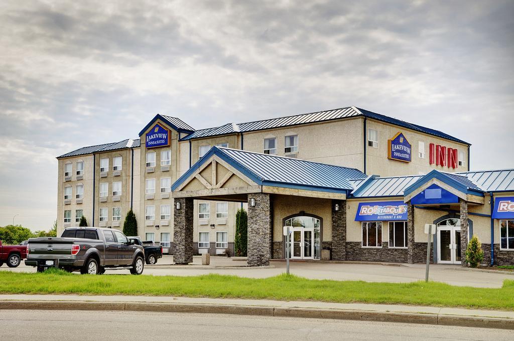 Lakeview Inns & Suites - Fort Saskatchewan Exterior photo