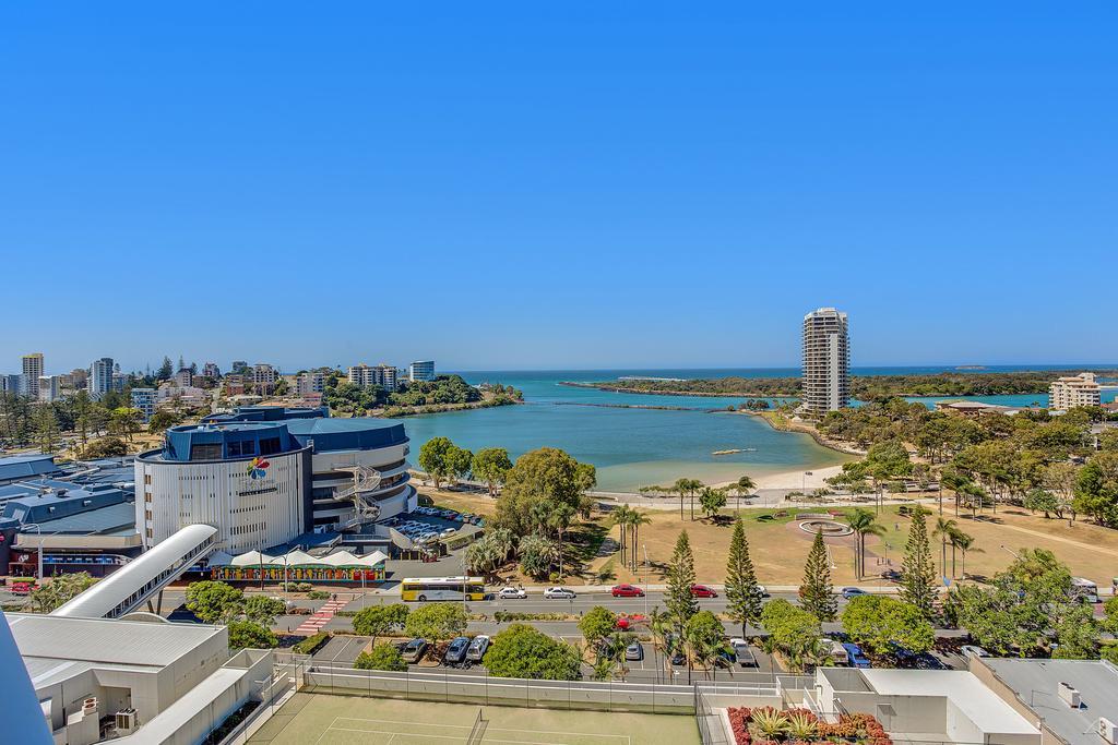 Mantra Twin Towns Hotel Tweed Heads Exterior photo