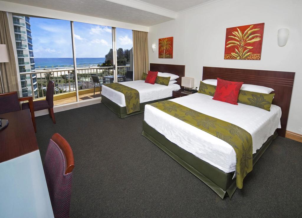 Mantra Twin Towns Hotel Tweed Heads Room photo