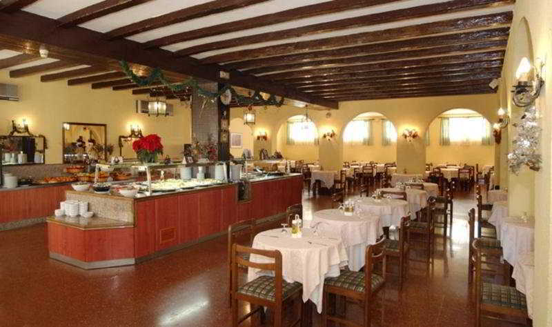 Kross Goya Benalmadena Restaurant photo