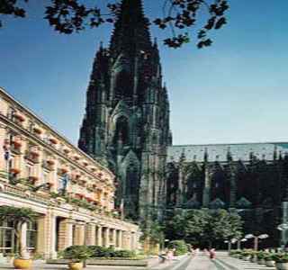 Dom Hotel Cologne Exterior photo