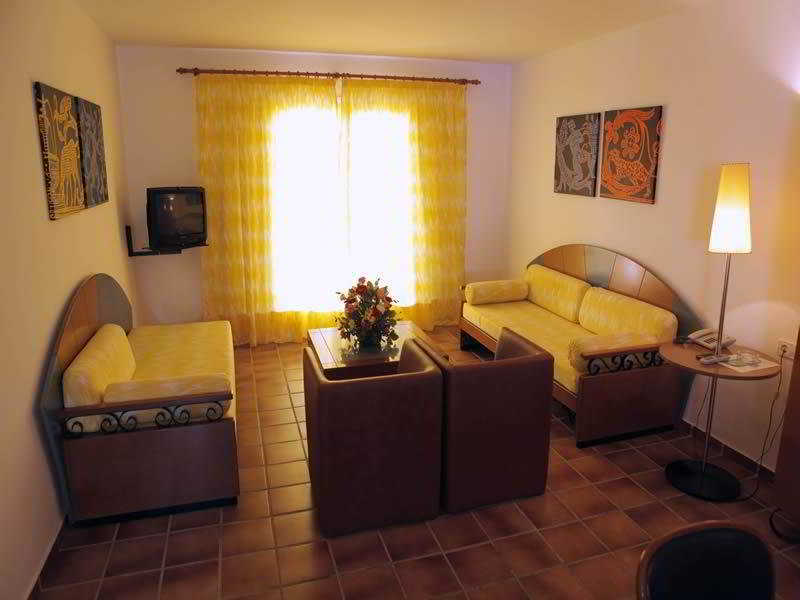 Club Pueblo Menorquin Apartment Ciutadella  Exterior photo