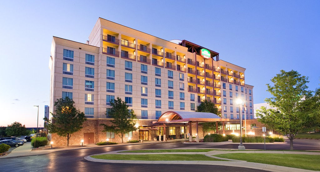 Courtyard By Marriott Denver Airport Exterior photo