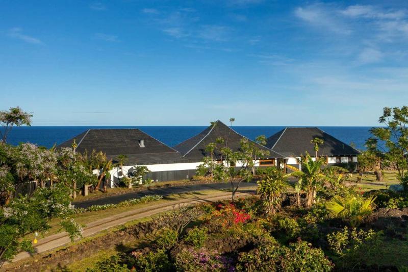 Altiplanico Isla De Pascua Hotel Hanga Roa Exterior photo