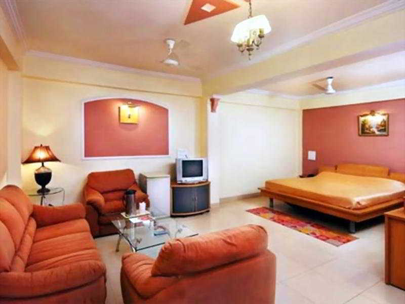 Hotel Manglam Lucknow Room photo