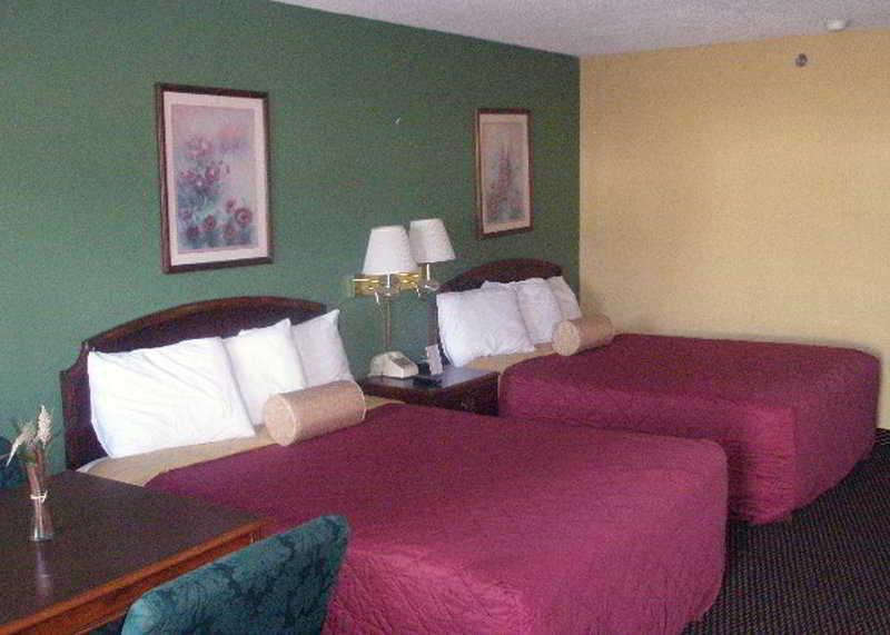 Quality Inn Andrews Room photo