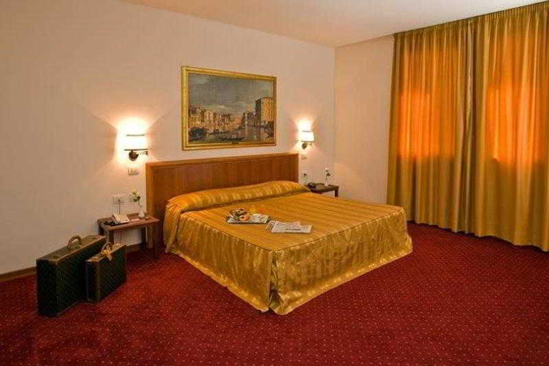 Best Western Park Hotel Continental San Dona di Piave Room photo