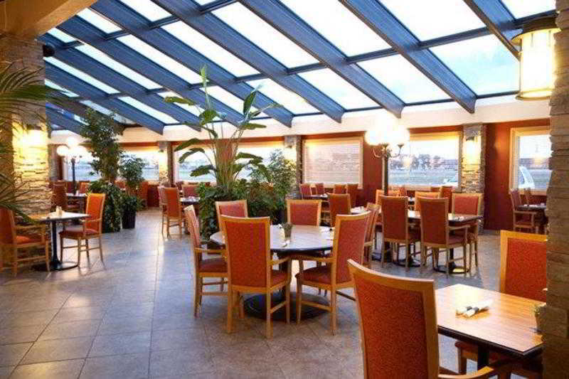 Best Western Plus Mirage Hotel And Resort High Level Restaurant photo