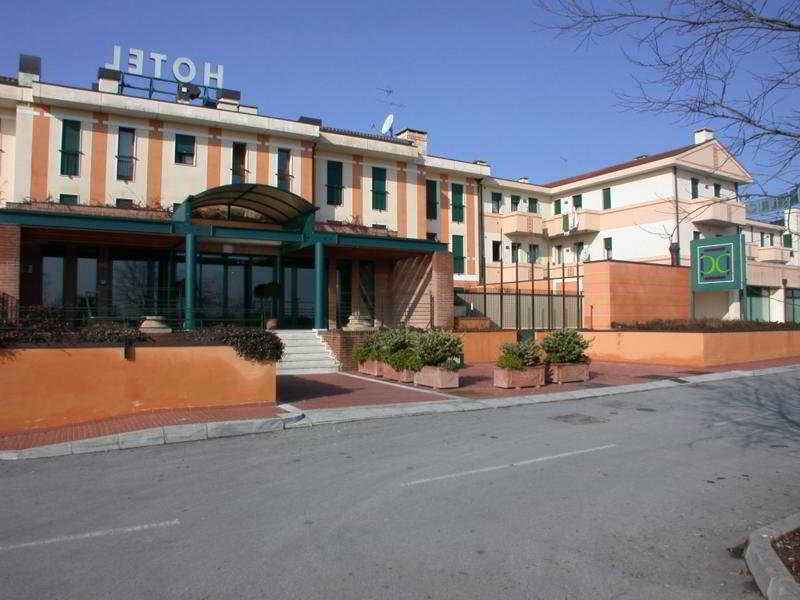 Hotel Il Canova Sandrigo Exterior photo