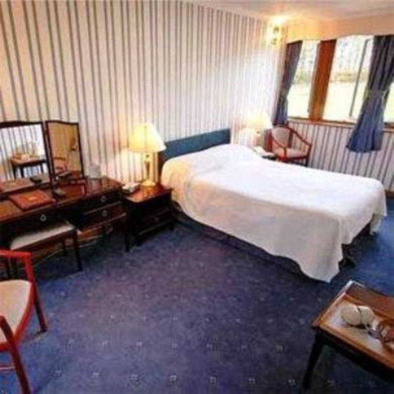Hetland Hall Hotel Carrutherstown Room photo
