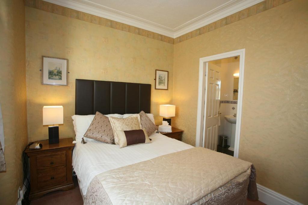 Barrington House Guest House York Room photo