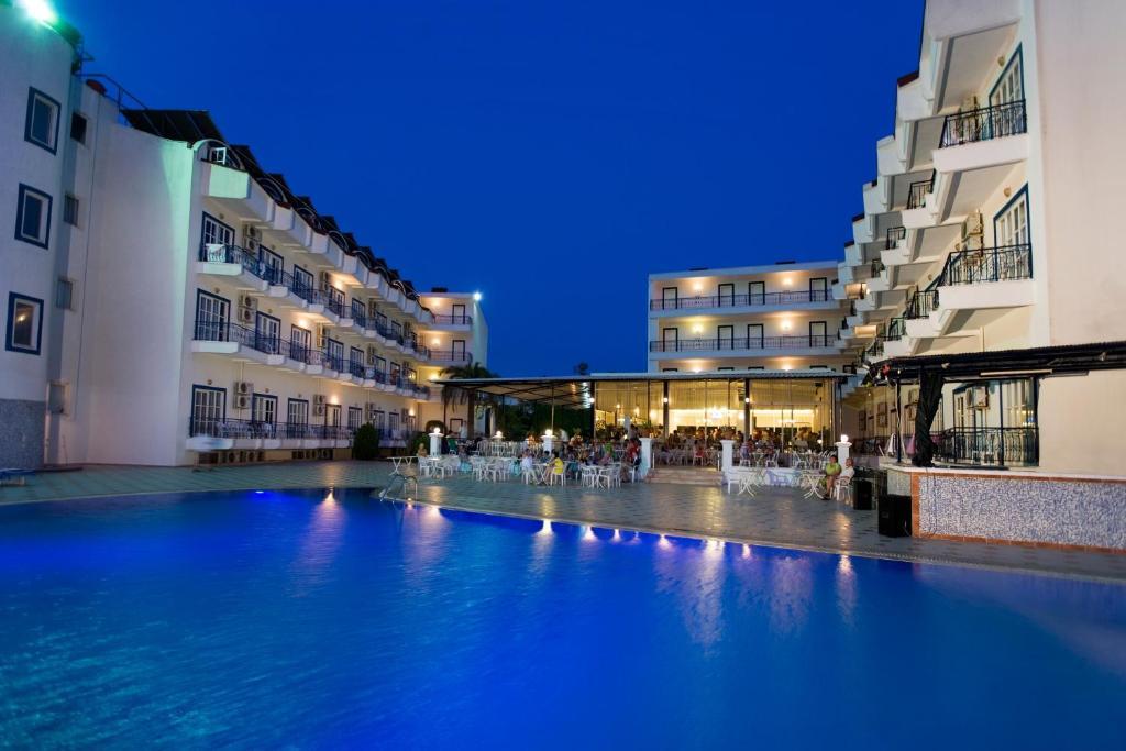 Larissa Blue Hotel Kemer Exterior photo