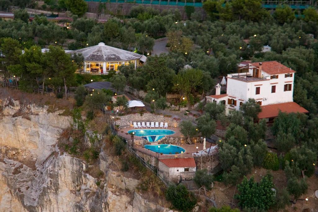 Villaggio Villa Lubrense Sorrento Exterior photo