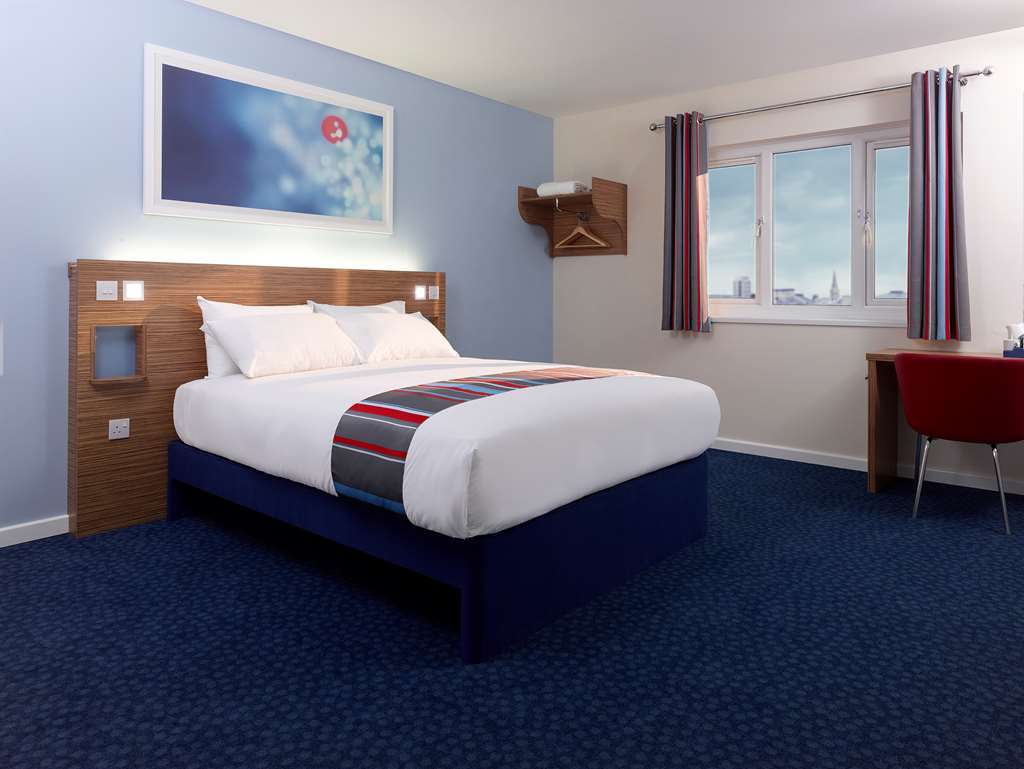 Travelodge Sheffield Central Room photo