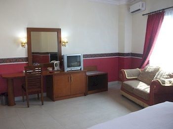 Hotel Siliwangi Semarang Exterior photo