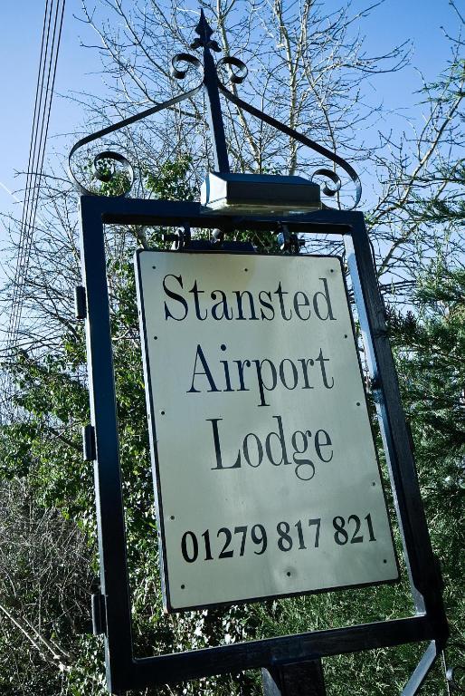 Stansted Airport Lodge Takeley Exterior photo