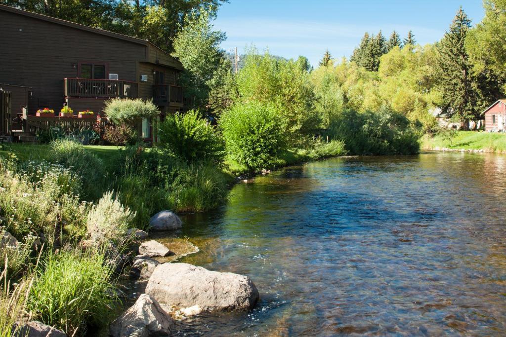 Inn On The Creek Jackson Exterior photo