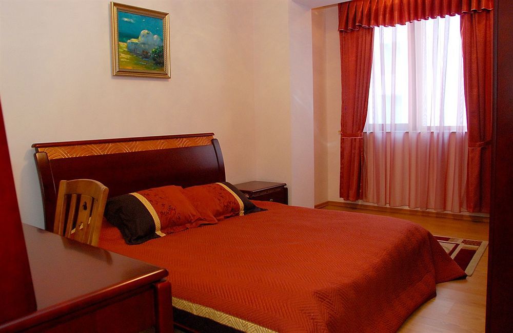 Ganjali Plaza Hotel Baku Room photo