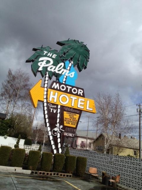 The Palms Motel Portland Exterior photo